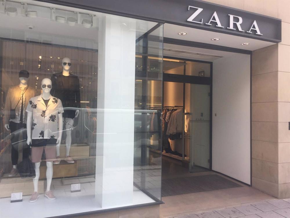 Archivo - Tienda Zara, del grupo Inditex Archivo