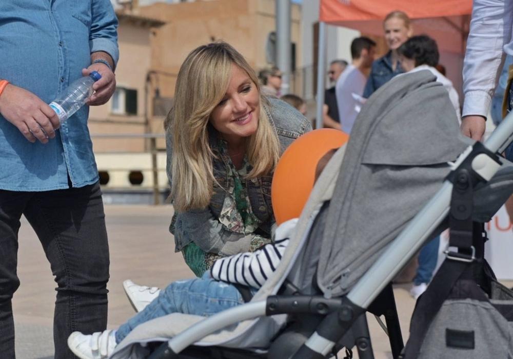 Cs propone reducir el IRPF en 10 puntos a todas las familias a partir del segundo hijo y del primero a monoparentales Cs