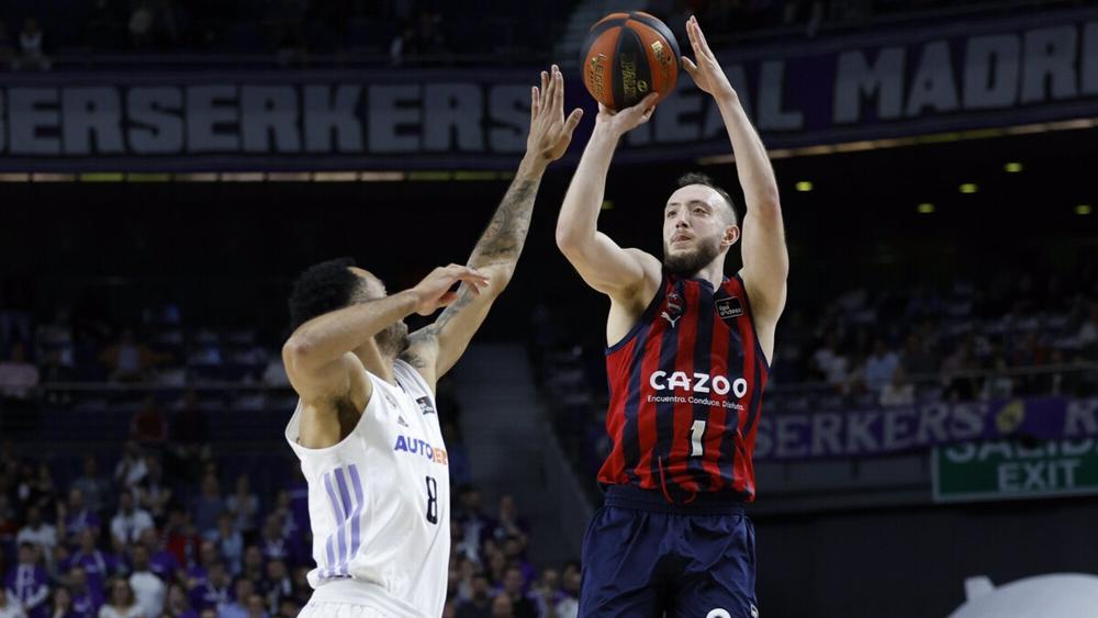 Real Madrid - Cazoo Baskonia Real
