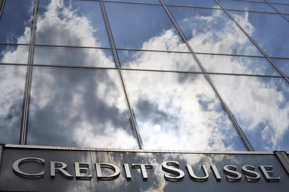 El Gobierno suizo suspenderá temporalmente ciertos tipos de bonificaciones para el personal de Credit Suisse