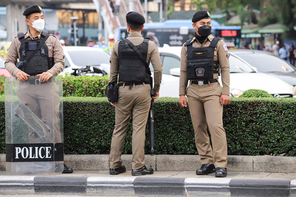 Thailand.- Perpetrator of shooting with three dead after barricading himself for 15 hours killed