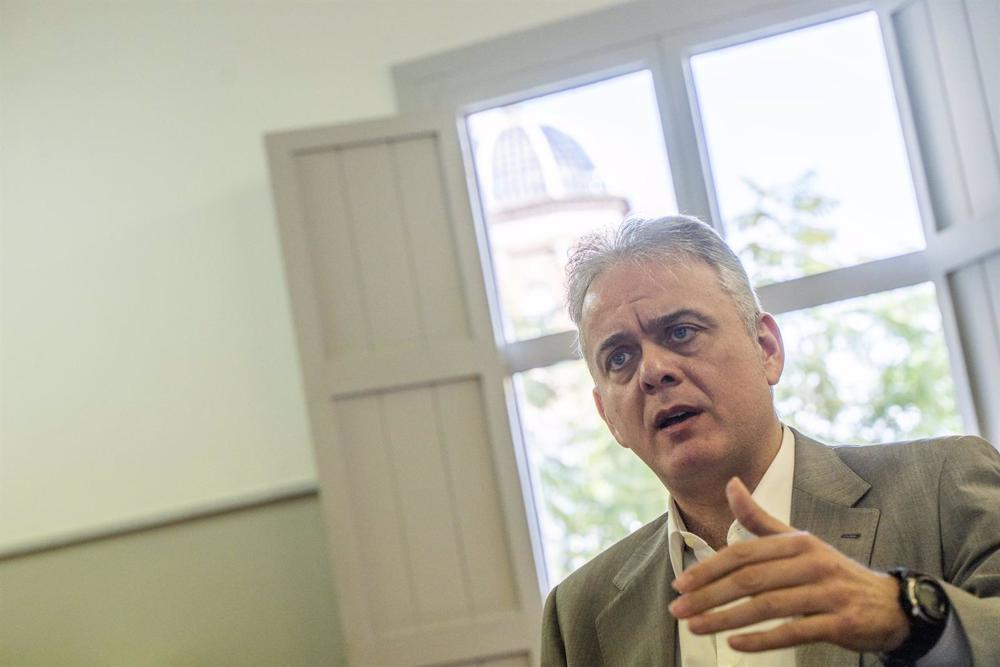 Archivo - El vicepresidente segundo de la Generalitat y candidato de Podem a su Presidencia, Héctor Illueca. Archivo