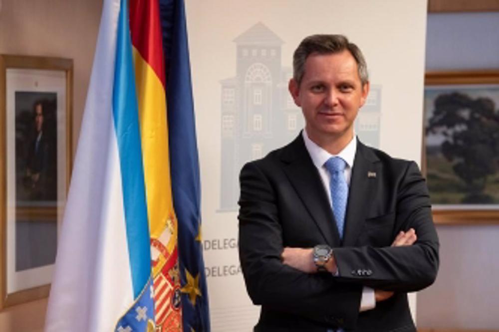 José Manuel Miñones Conde, ministro de Sanidad José