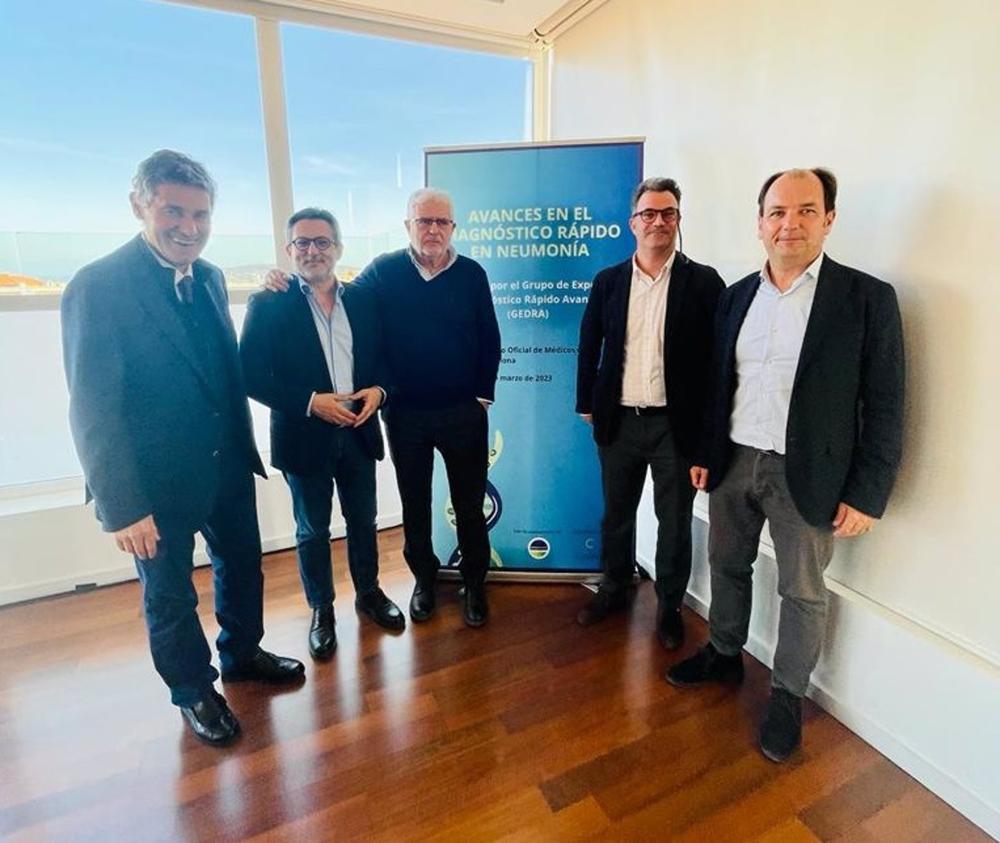 El doctor José María Eiros, el doctor Julio Mayol, el doctor Antoni Torres, doctor Jorge Mestre-Ferrándiz, consultor economista en el ámbito de la salud; y doctor Ricard Ferrer. El