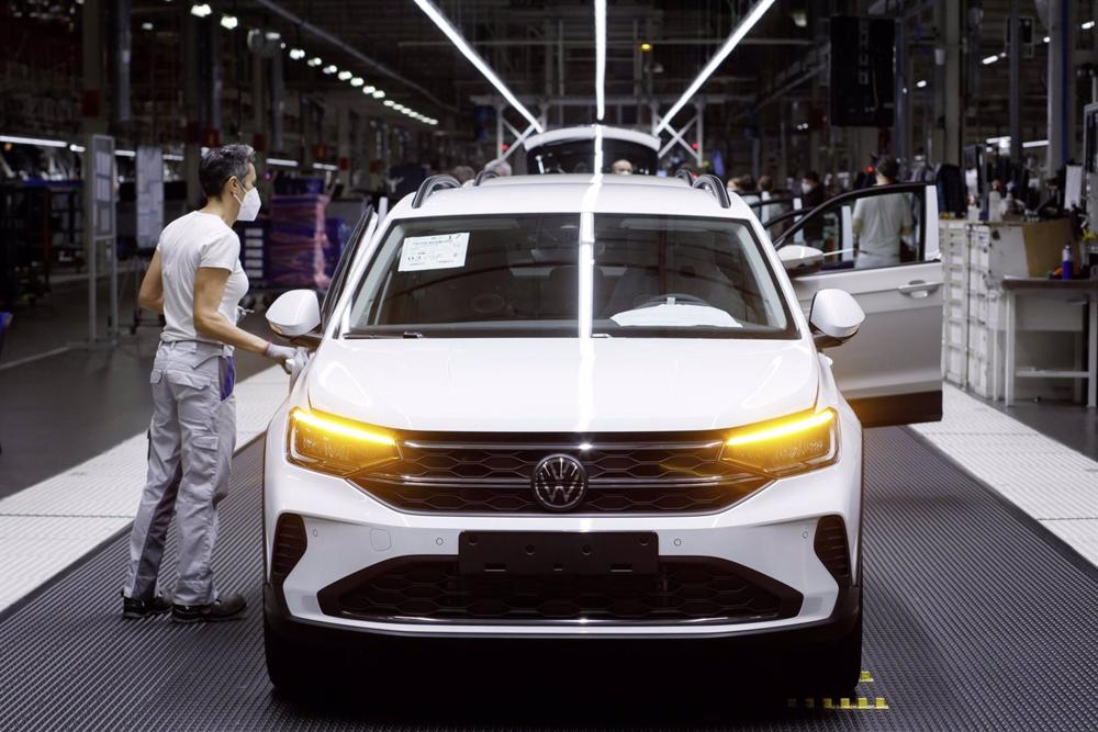 Archivo - Planta de Volkswagen en Landaben (Navarra). Archivo