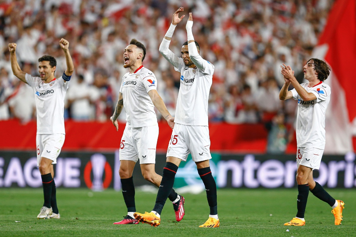 Sevilla beat Manchester United to meet Juventus in Europa League semifinals