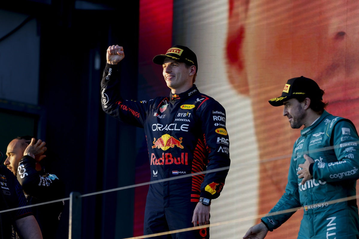 Verstappen reigns in chaos as Fernando Alonso stays on the podium