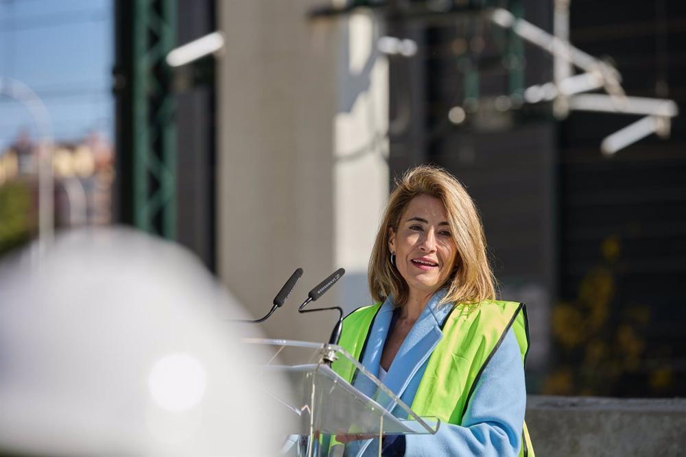 Archivo - La ministra de Transportes, Movilidad y Agenda Urbana, Raquel Sánchez. Archivo