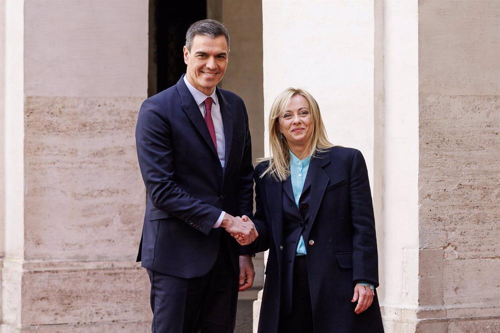 05 April 2023, Italy, Rome: Italian Prime Minister Giorgia Meloni receives Spanish Prime Minister Pedro Sanchez at the Chigi Palace. Photo: Roberto Monaldo/LaPresse via ZUMA Press/dpa 05