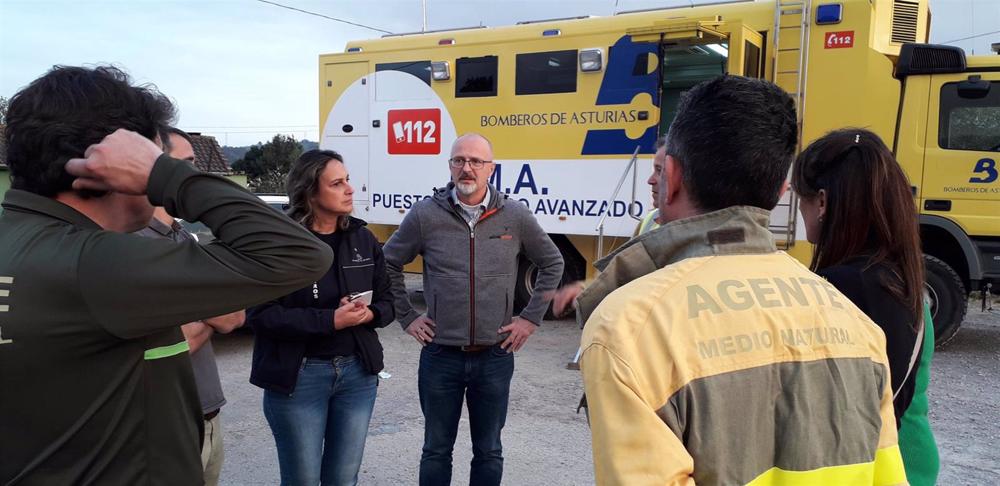 La consejera de Presidencia, Rita Camblor, visita el puesto de mando avanzado en Las Regueras. La