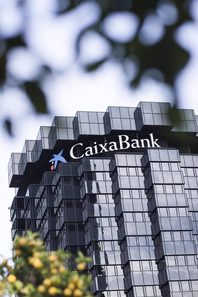 Archivo - Sede de CaixaBank. Archivo