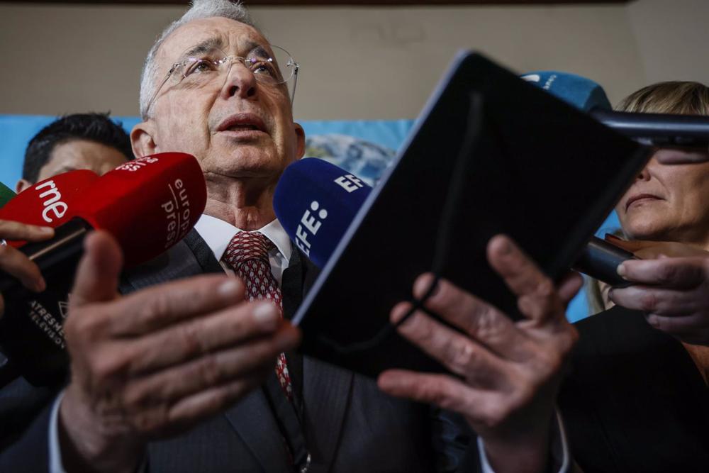 Archivo - El expresidente de Colombia Álvaro Uribe Archivo