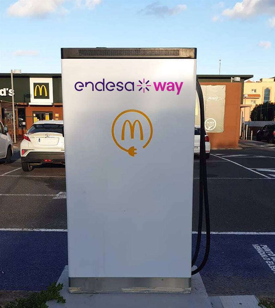 Cargador de Endesa X Way para McDonald's Cargador