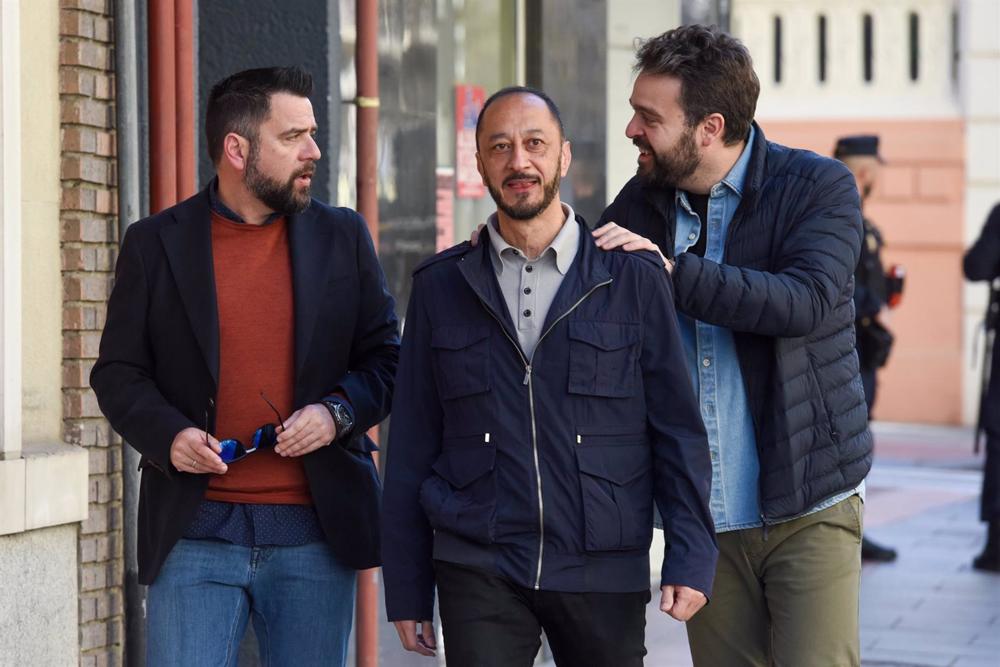 El vicepresidente primero del Congreso de los Diputados, Alfonso R Gómez Celis, llega a la reunión del Comité Federal 'Defiende lo que piensas', en la sede federal del PSOE, a 18 de marzo de 2023, en Madrid (España). El