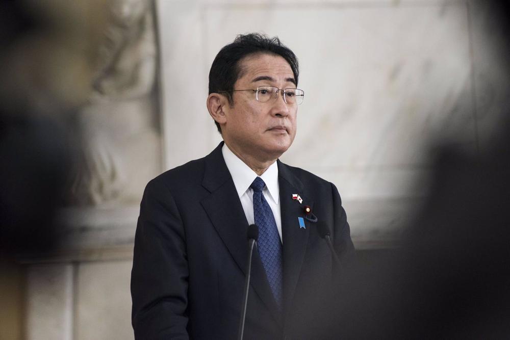 Japan.- Prime minister resumes election campaign after smoke bomb incident