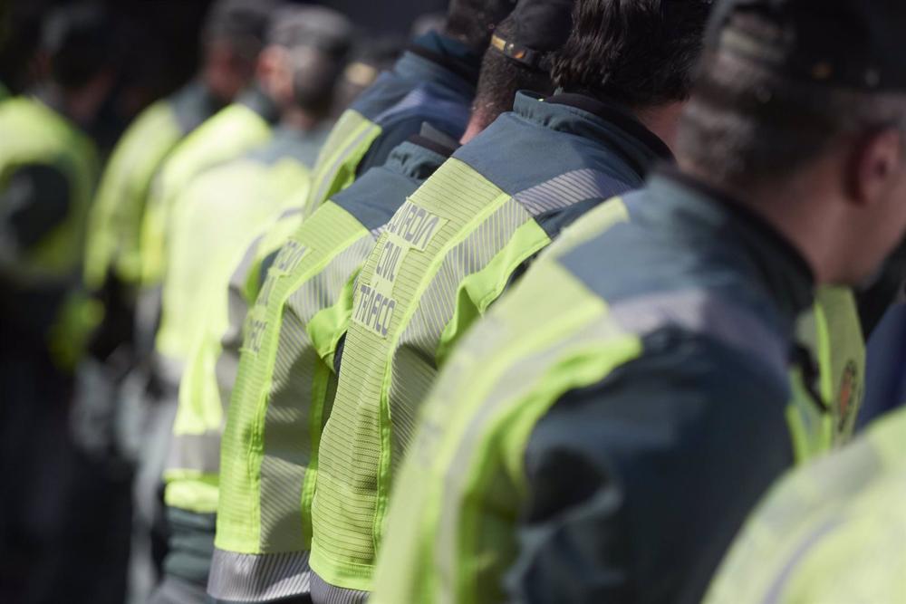 Un dispositivo de la Guardia Civil. Un