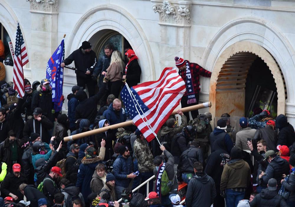 US-Justiz schließt Beweise dafür aus, dass Staatsanwälte Bilder von Angriffen auf das Kapitol zurückgehalten haben