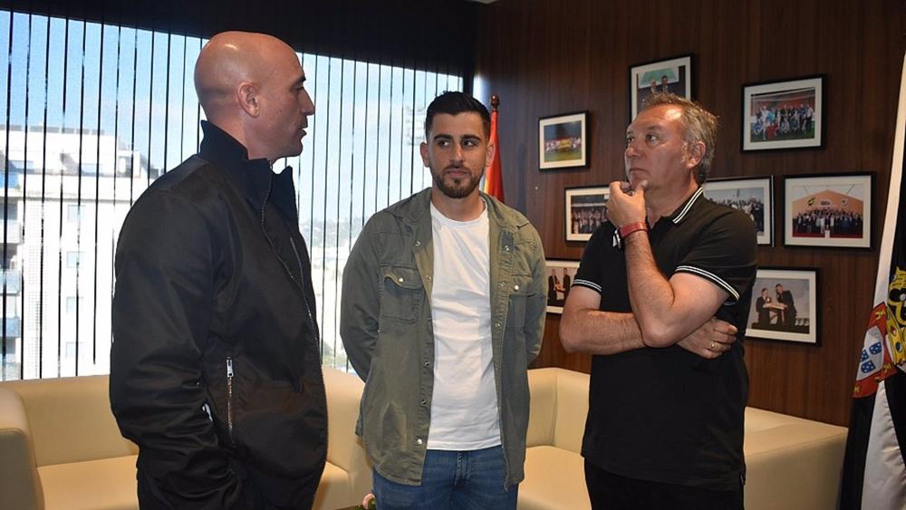 El presidente de la RFEF, Luis Rubiales, el presidente de la RFFCE, Antonio García Gaona, y el presidente del CTA, Luis Medina Cantalejo El