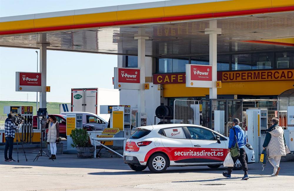 Gasolinera donde ha fallecido un policía nacional tiroteado tras abrir fuego contra los agentes que querían detenerlo Gasolinera