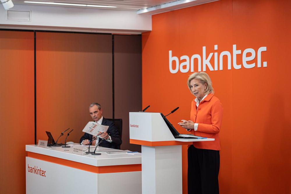 La consejera delegada de Bankinter, María Dolores Dancausa, presenta ante los medios los resultados del primer trimestre del banco, en la sede de Bankinter, a 20 de abril de 2023, en Madrid (España). El Grupo Bankinter obtuvo unas ganancias de 184,7 millo La