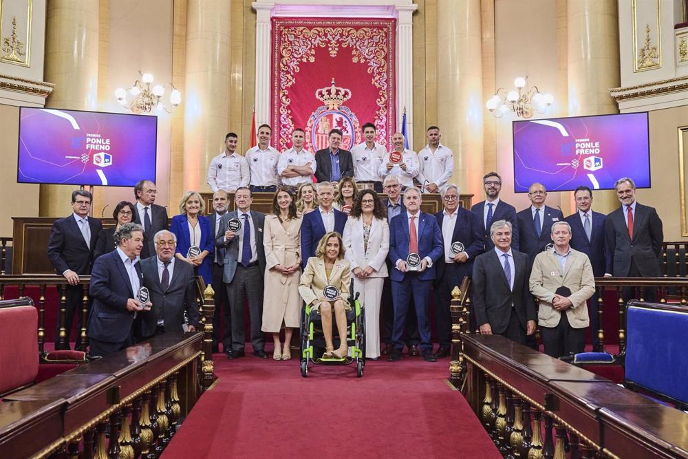 El Senado ha acogido este jueves la ceremonia de entrega de los Premios Ponle Freno El
