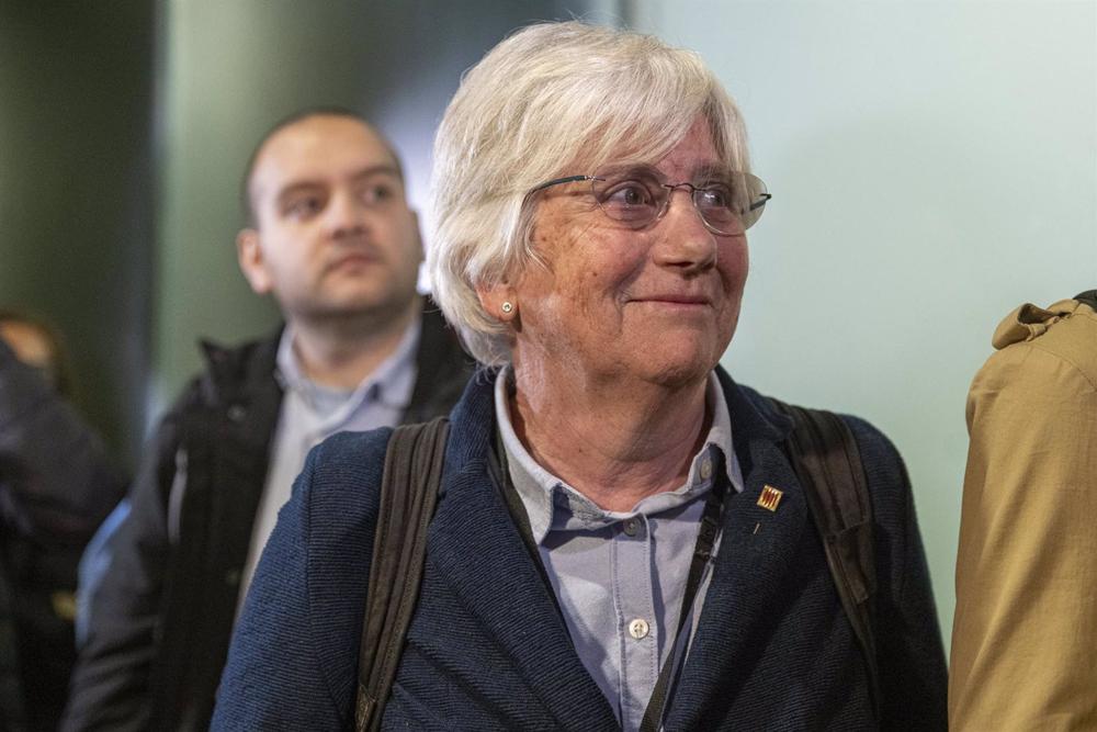 La exconsellera de Educación de la Generalitat Clara Ponsatí sale en libertad provisional de la Ciutat de la Justícia, a 28 de marzo de 2023, en Barcelona, Cataluña (España). La