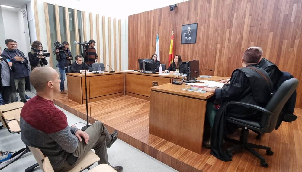 El policía de Vigo investigado por supuesta violación reconoce un El