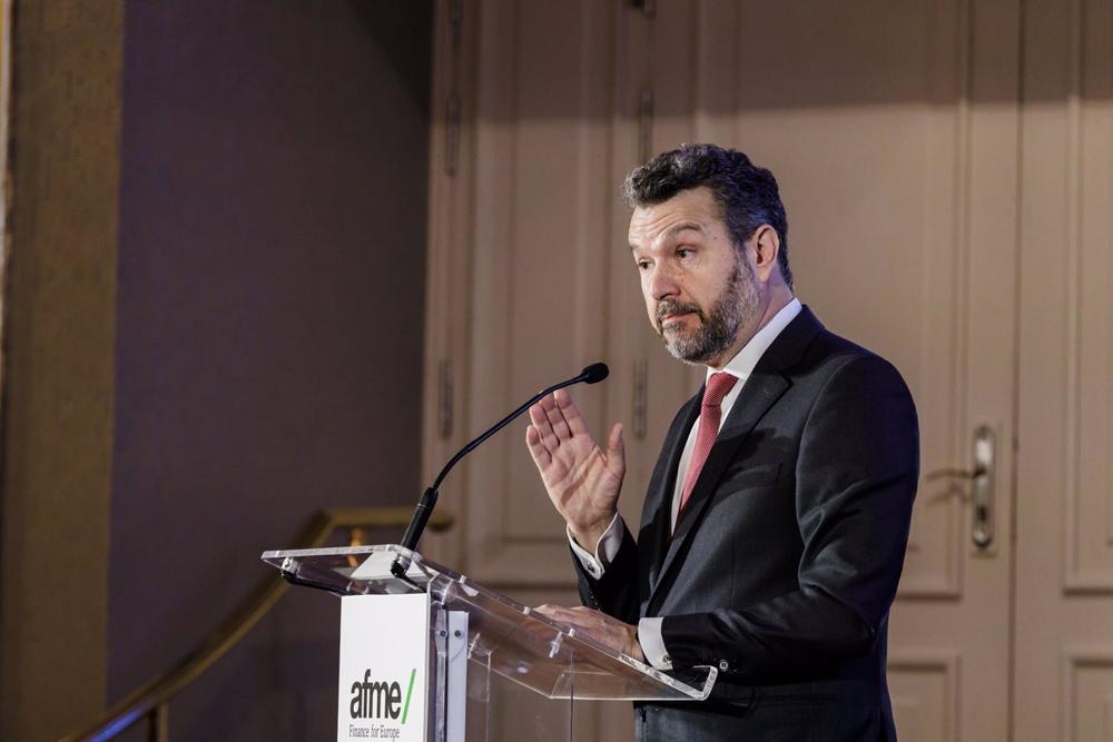 El presidente de la CNMV, Rodrigo Buenaventura, interviene durante una conferencia anual de mercados financieros españoles organizada por AFME, en Wellington Hotel and Spa, a 18 de abril de 2023, en Madrid (España). El objetivo del encuentro es organizar El
