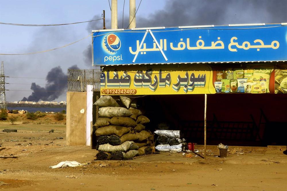 El Ejército sudanés acuerda prolongar la tregua y encontrarse con las RSF