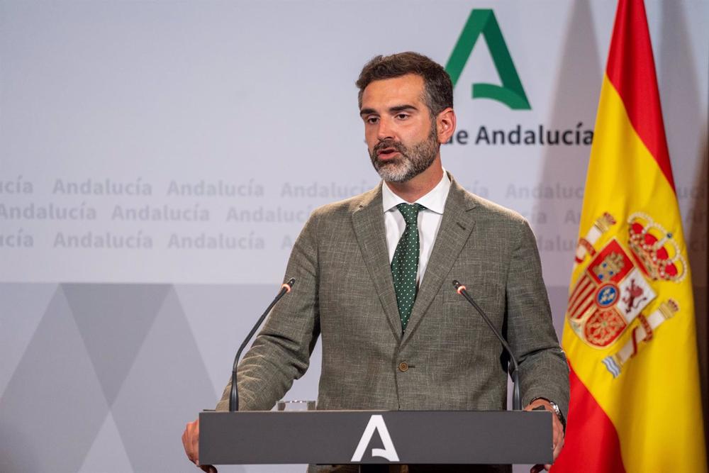 El consejero de Sostenibilidad, Medio Ambiente y Economía Azul y portavoz del Gobierno andaluz, Ramón Fernández Pacheco, en una foto de archivo. El