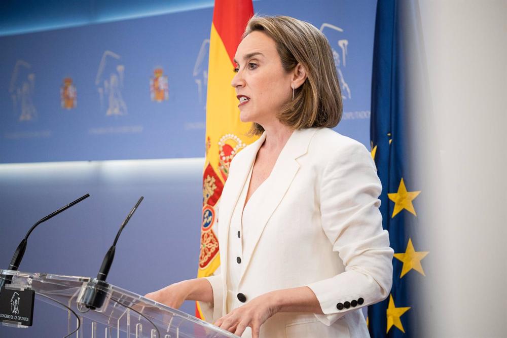 La portavoz del PP en el Congreso, Cuca Gamarra, durante una rueda de prensa en el Congreso de los Diputados, a 25 de mayo de 2023, en Madrid (España). La rueda de prensa se celebra tras la Junta de Portavoces. La