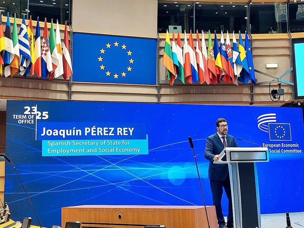 El secretario de Estado de Empleo, Joaquín Pérez Rey, interviene en la ceremonia de inauguración del nuevo CESE El