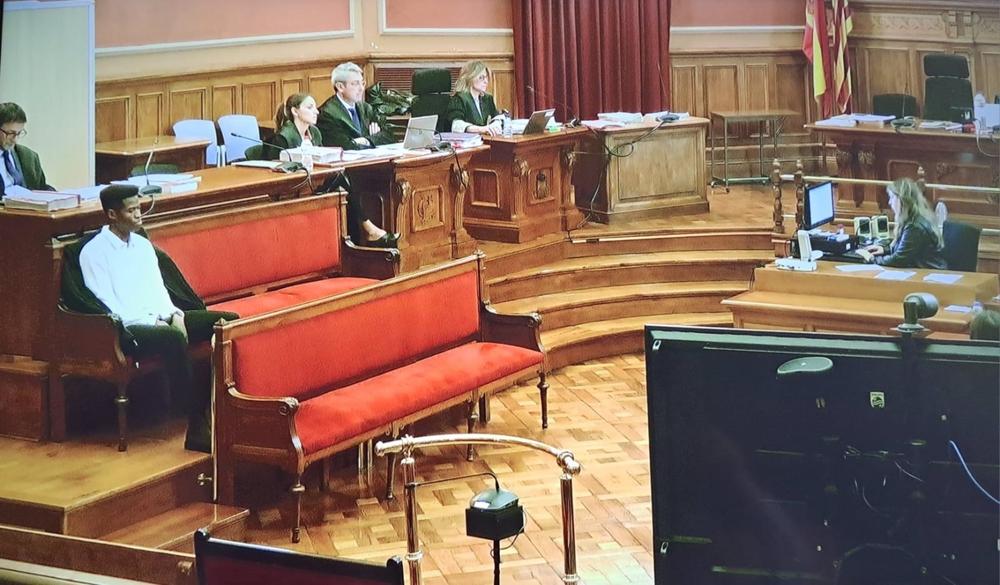 Juicio al hombre que confesó haber asesinado a su expareja y a su hija, con las que todavía convivía, la noche de Reyes de 2020 en Esplugues de Llobregat (Barcelona). En la Audiencia de Barcelona el 28 de abril de 2023. Juicio