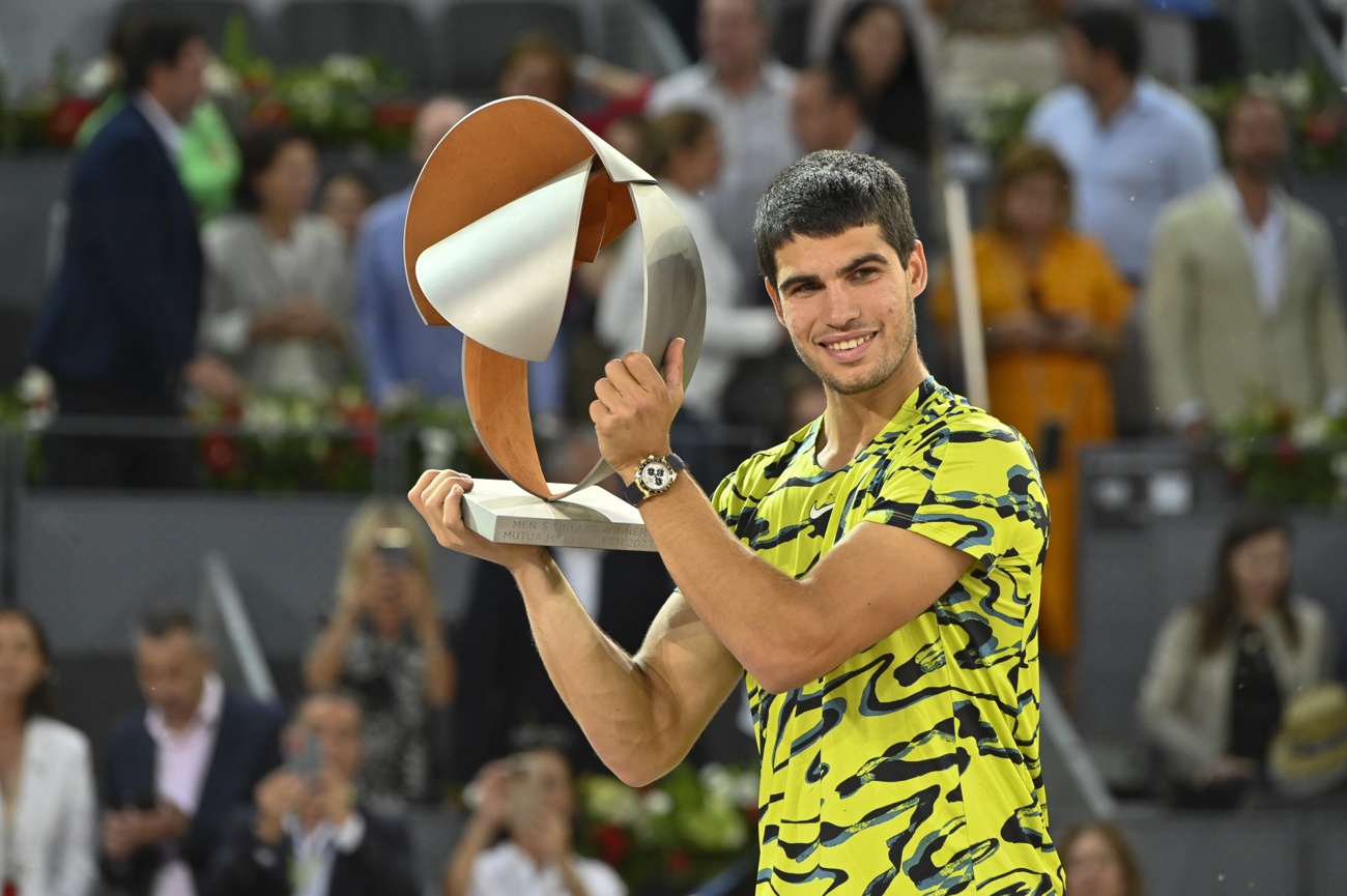 Carlos Alcaraz vence o alemão Struff e recupera o título em Madrid