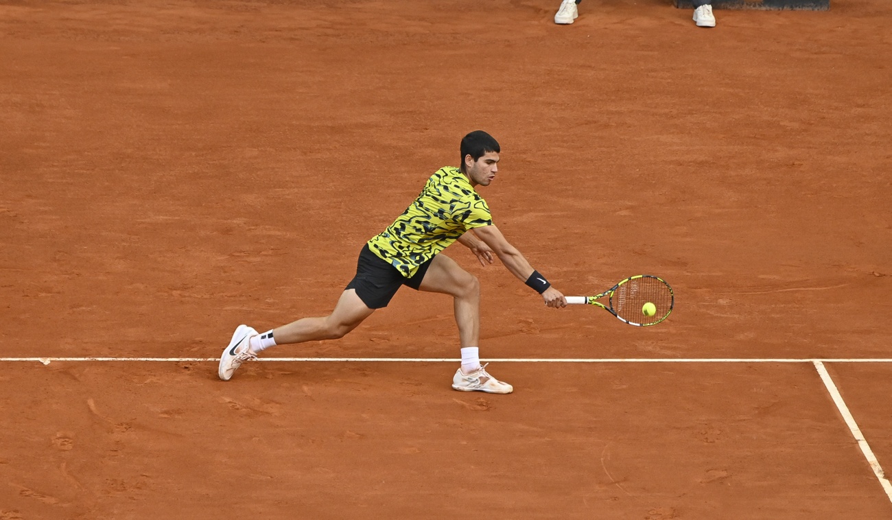 Carlos Alcaraz besiegt Struff und wiederholt seinen Erfolg in Madrid