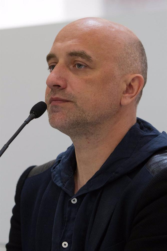 Russian nationalist writer Zakhar Prilepin injured in bomb attack