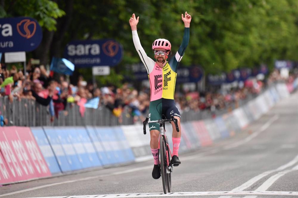 El ciclista irlandés Ben Healy (EF Education-EasyPost) gana la octava etapa del Giro de Italia. El