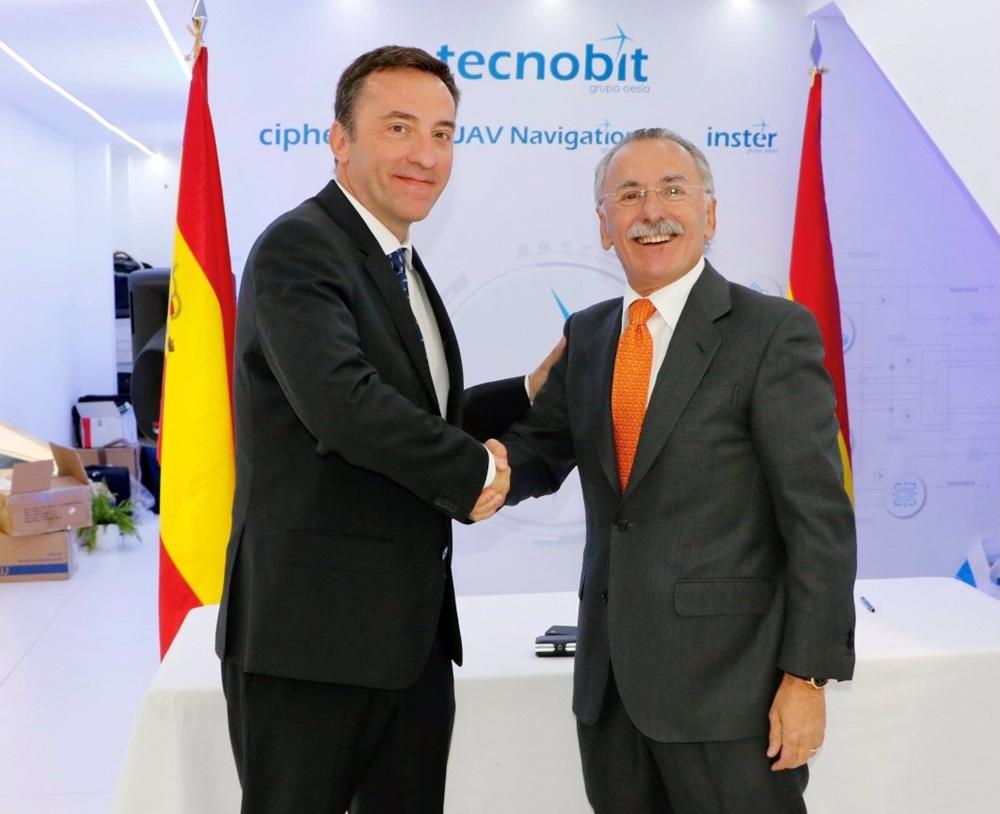 Luis Furnells, presidente ejecutivo de Grupo Oesía, y Ricardo Domínguez, presidente de Navantia Luis