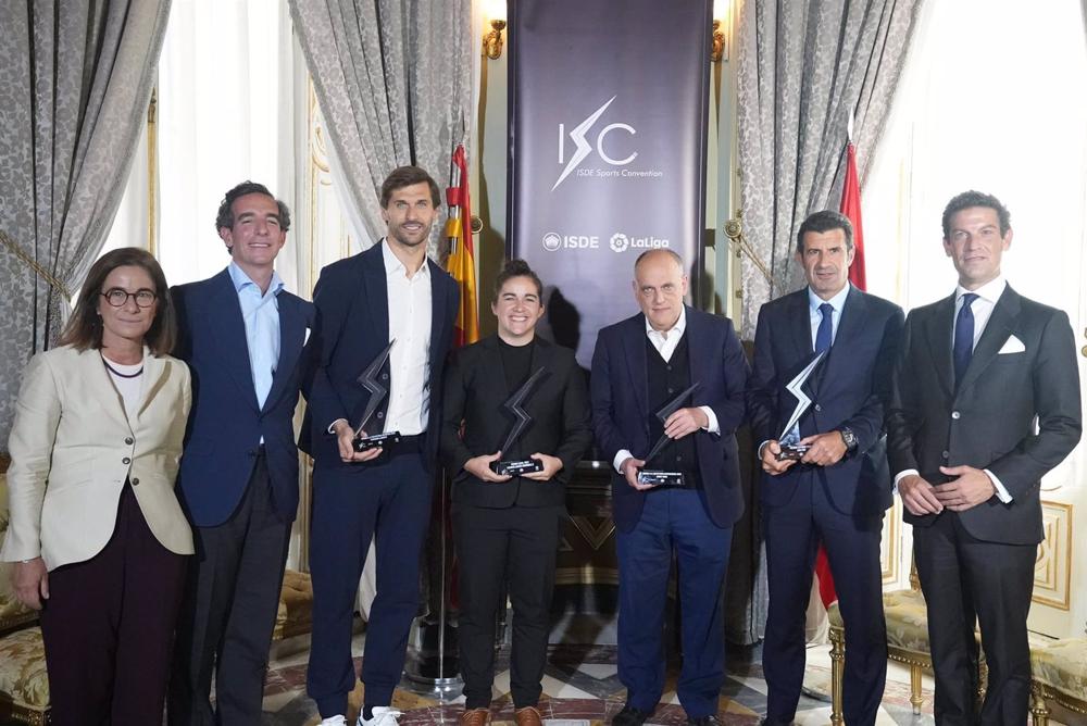 Los exfutbolistas Fernando Llorente y Luis Figo, la exjugadora de rugby Patricia García y el Tebas, Premios ISC 2023 Los