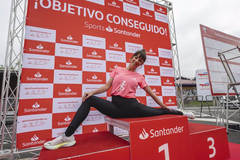 Almudena Cid corre la Carrera de la Mujer de Vitoria-Gasteiz Almudena