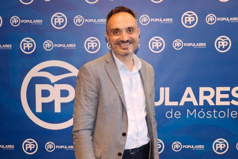 Archivo - El candidato del PP a la Alcaldía de Móstoles en 2023, Manuel Bautista, Archivo