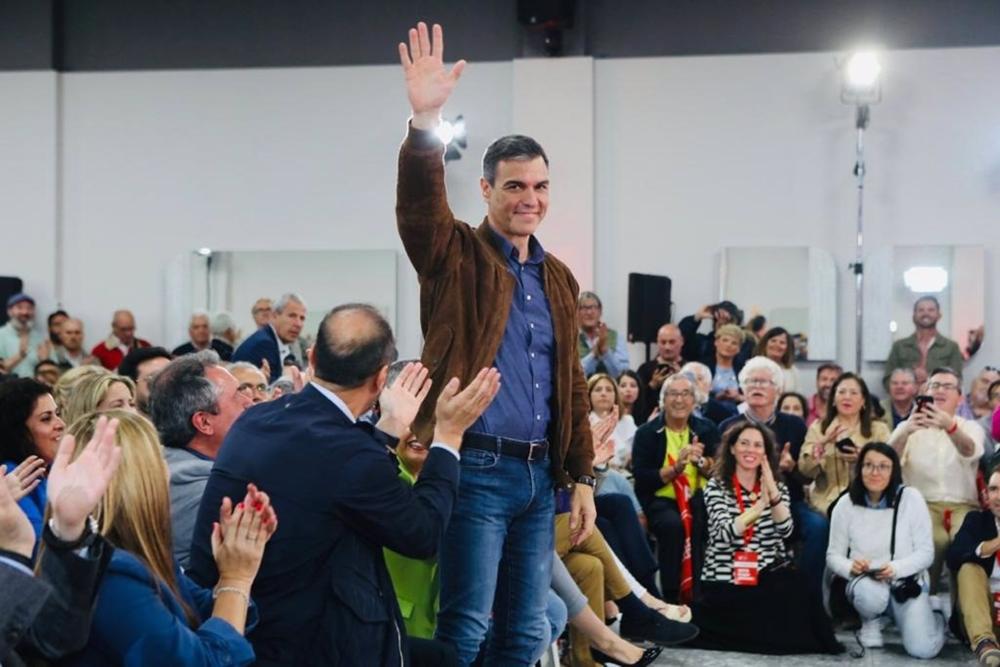 El secretario general del PSOE y presidente del Gobierno, Pedro Sánchez, en un mítin del PSOE en Jerez. El