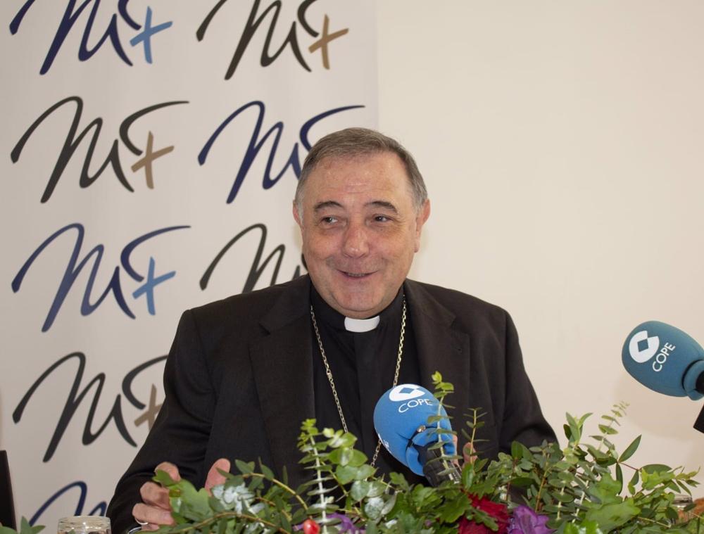 Archivo - El obispo Luis Ángel de las Heras. Archivo