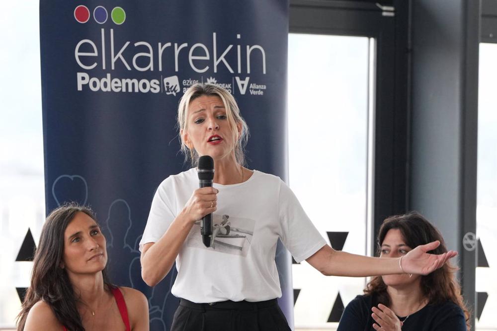 La vicepresidenta segunda y ministra de Trabajo y Economía Social, Yolanda Díaz, interviene durante un acto electoral de Elkarrekin Podemos, a 24 de mayo de 2023, en Donostia-San Sebastián, Guipúzcoa, País Vasco (España). La