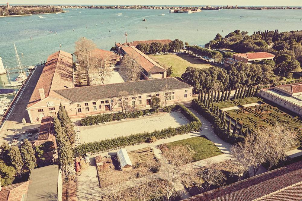 Archivo - Jardín Sostenible del Vaticano en la Bienal de Venecia Archivo