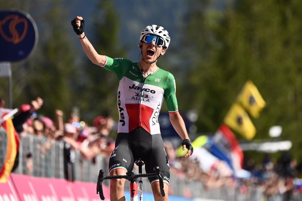 El ciclista italiano Filippo Zana (Jayco AlUla) ganó este martes la decimoctava etapa del Giro de Italia, disputada entre Oderzo y Val di Zoldo sobre 161 kilómetros El