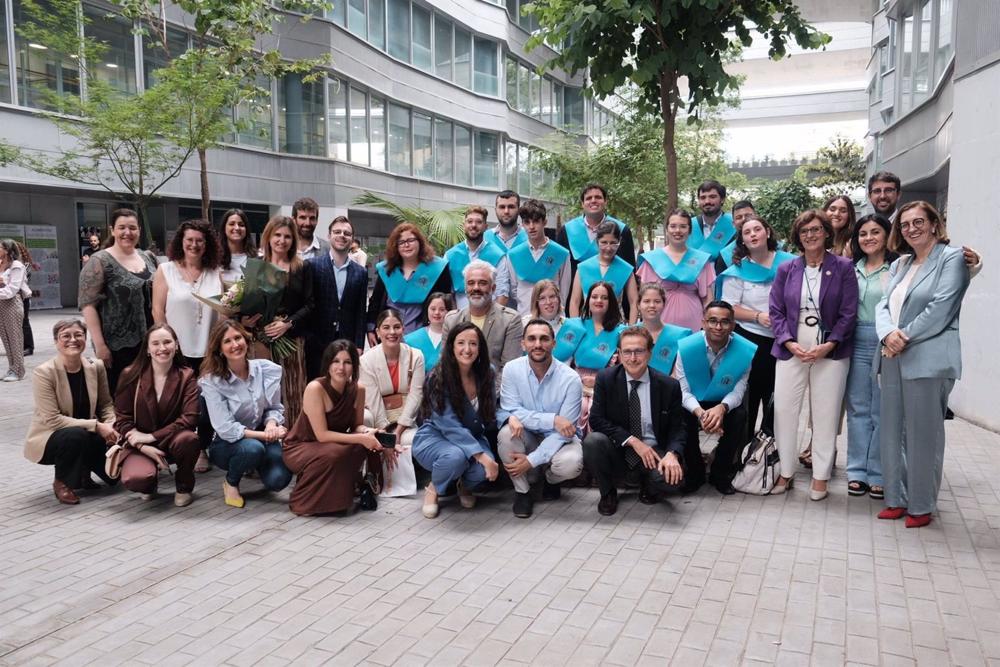 Jóvenes con discapacidad intelectual obtienen un título en la Universidad de Sevilla. Jóvenes