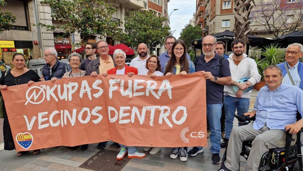 Concentración de Cs en contra de las ocupaciones de los edificios de El Kubo y La Ruina. Concentración
