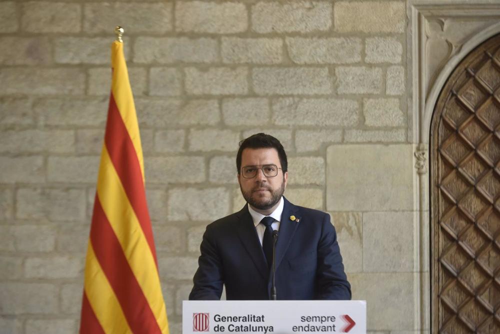 El presidente de la Generalitat, Pere Aragonès, interviene durante una rueda de prensa tras el Consell Executiu semanal, a 30 de mayo de 2023, en Barcelona, Catalunya (España). El