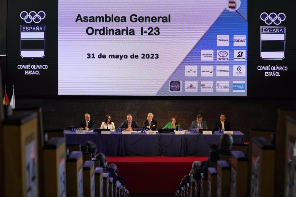 El presidente del COE, Alejandro Blanco, y el del Consejo Superior de Deportes, José Manuel Franco, presidieron la Asamblea General del COE de 2023 en Madrid. El